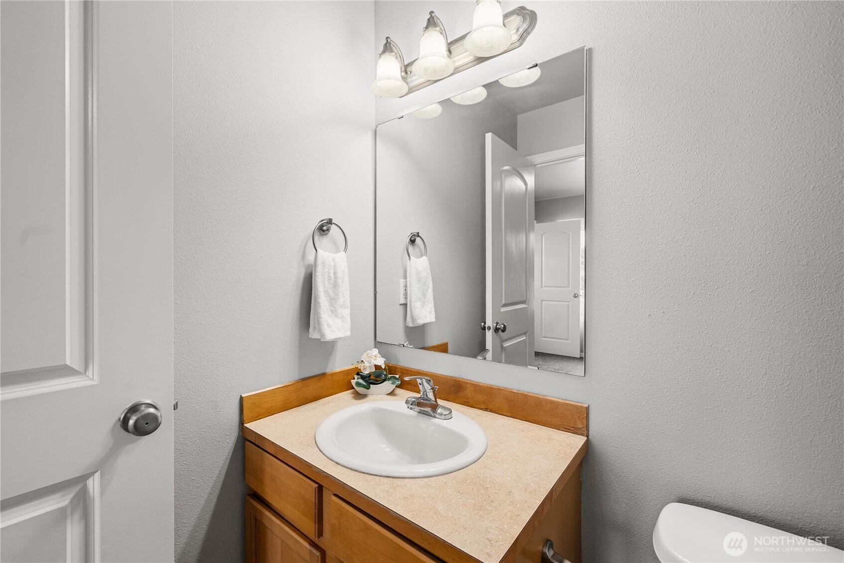 816 Cherry Avenue Sumner WA 98390