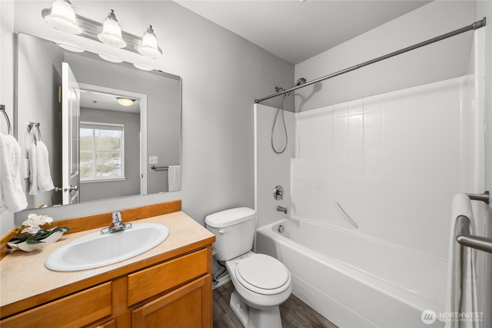 816 Cherry Avenue Sumner WA 98390