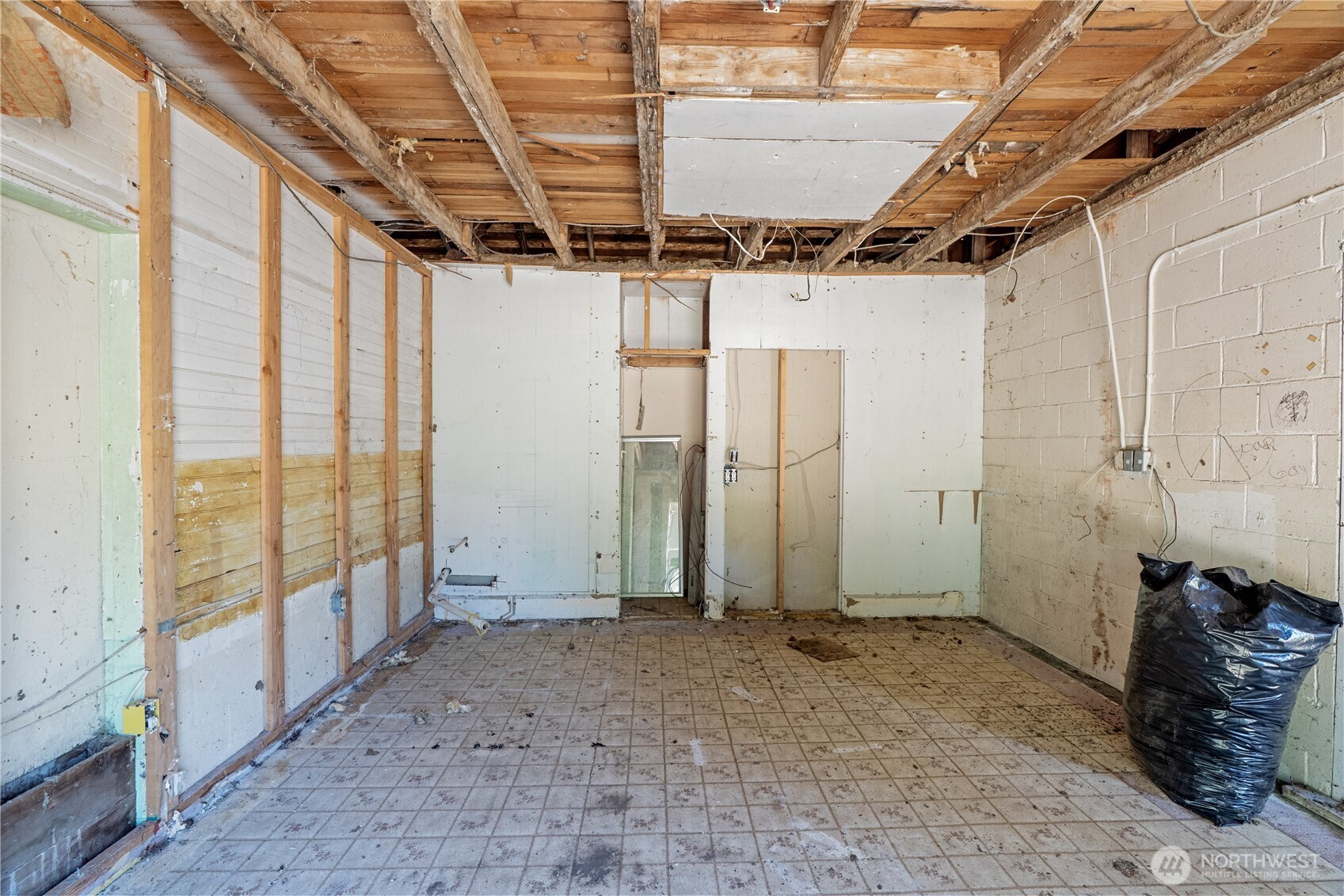 2542 State Route 109 Ocean City WA 98569