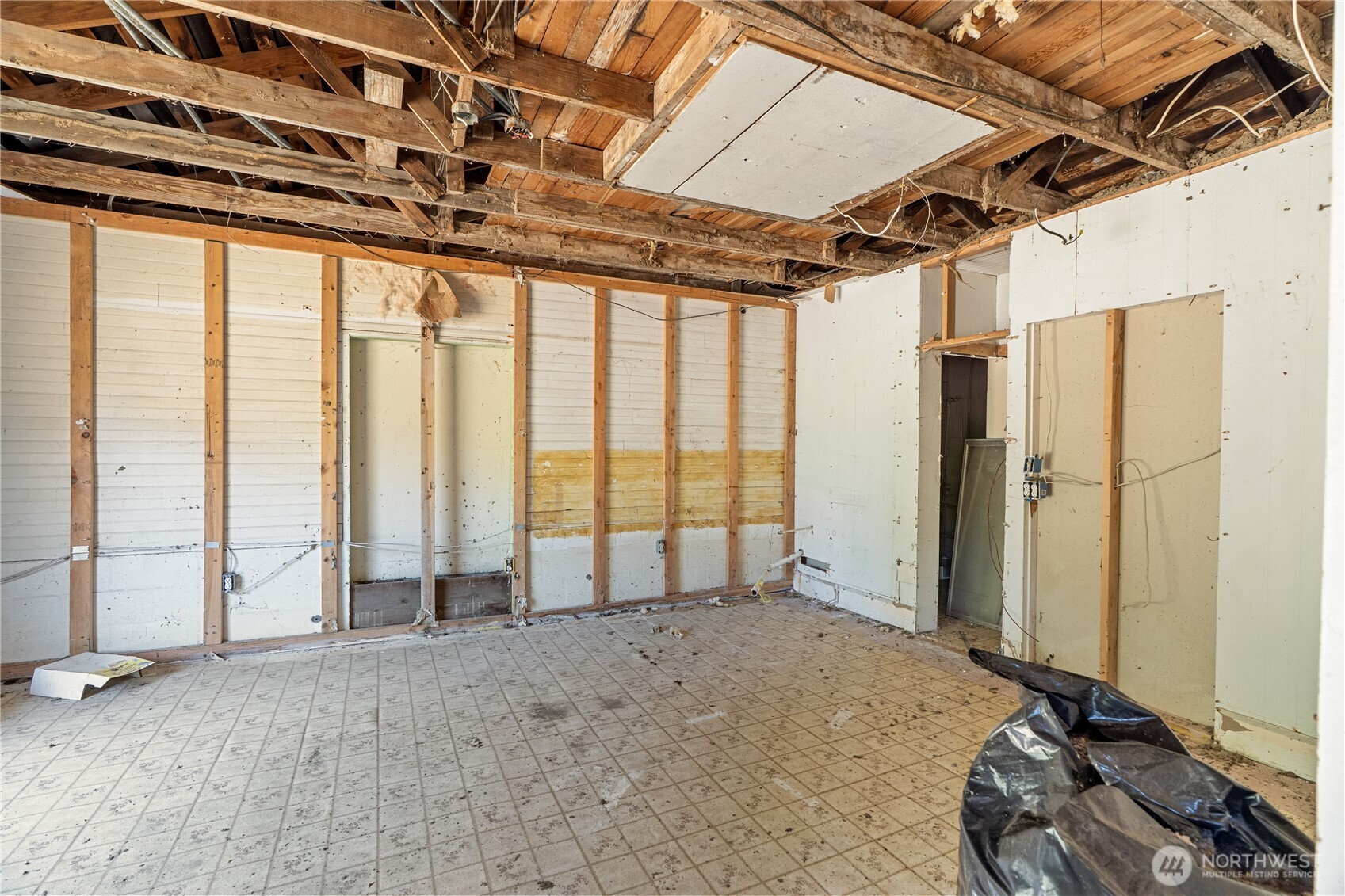 2542 State Route 109 Ocean City WA 98569