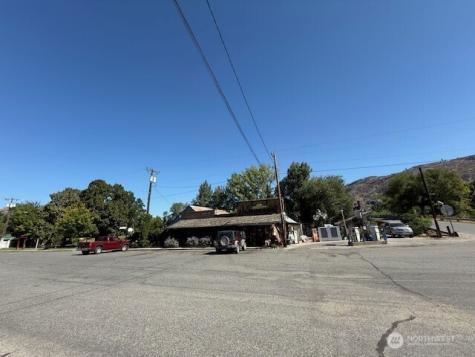 102 Main Street Riverside WA 98849