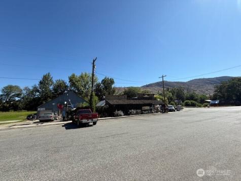 102 Main Street Riverside WA 98849