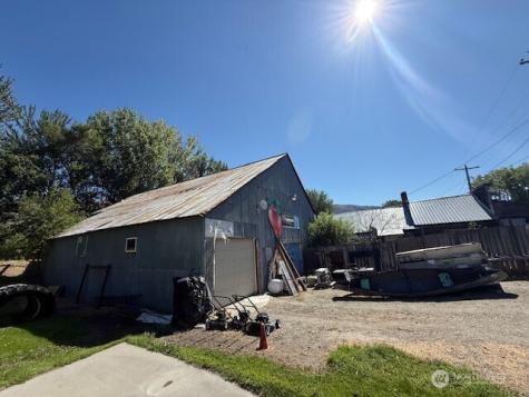 102 Main Street Riverside WA 98849