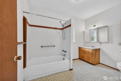 1315 S 23rd Street Tacoma WA 98405