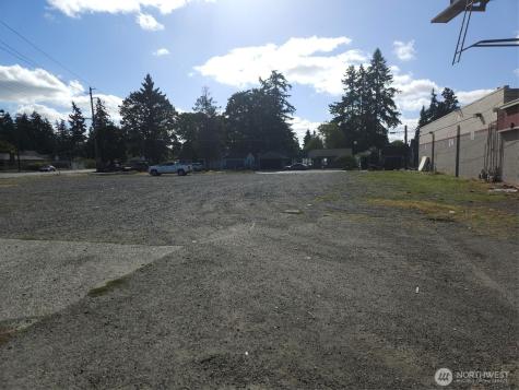 502 112th Street S Tacoma WA 98444