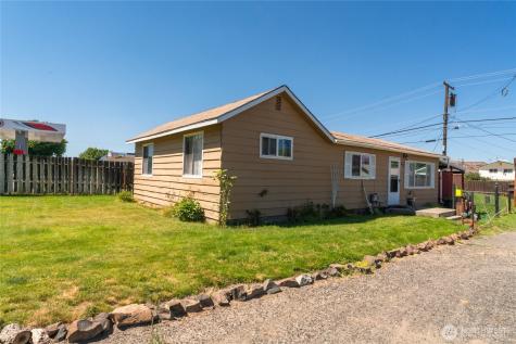 323 E Grand Coulee Avenue Grand Coulee WA 99133