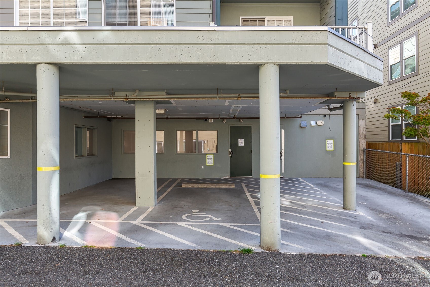 7301 5th Avenue NE Seattle WA 98115