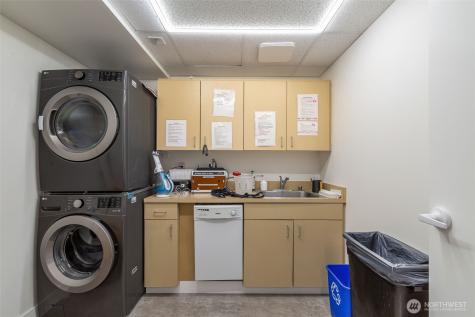 7301 5th Avenue NE Seattle WA 98115