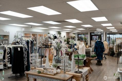 131 E Woodin Avenue Chelan WA 98816