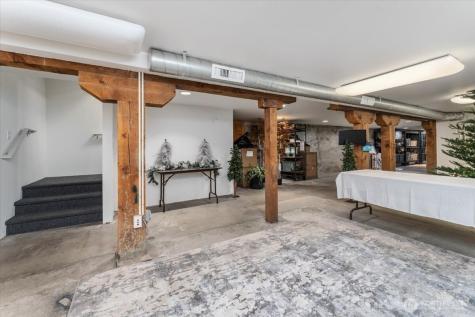 131 E Woodin Avenue Chelan WA 98816