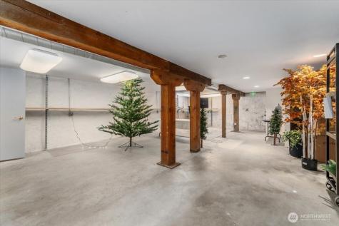 131 E Woodin Avenue Chelan WA 98816