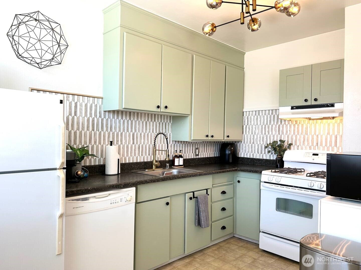 8214 Greenwood Avenue N Seattle WA 98103