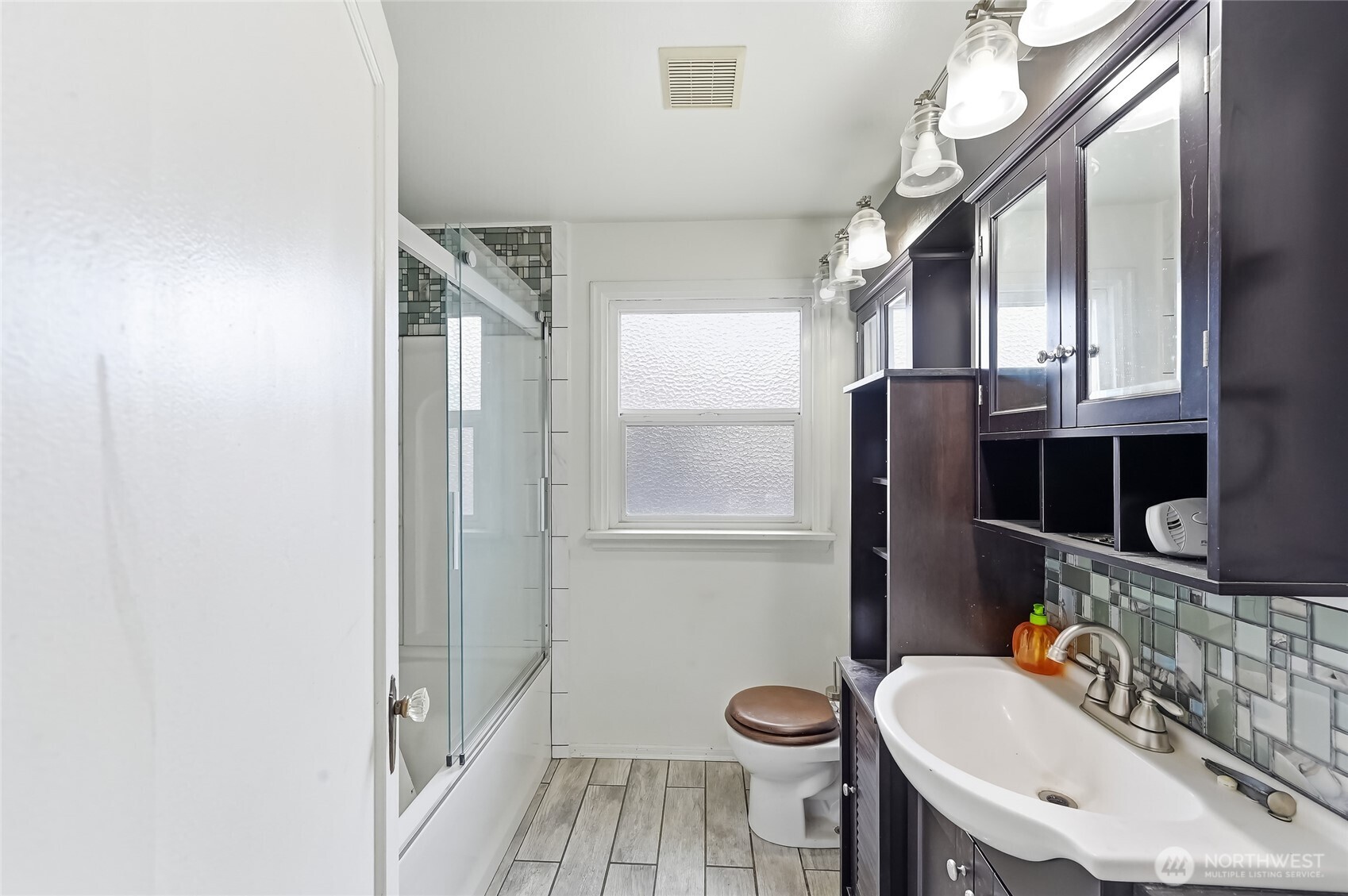 9017 14th Avenue S Seattle WA 98108