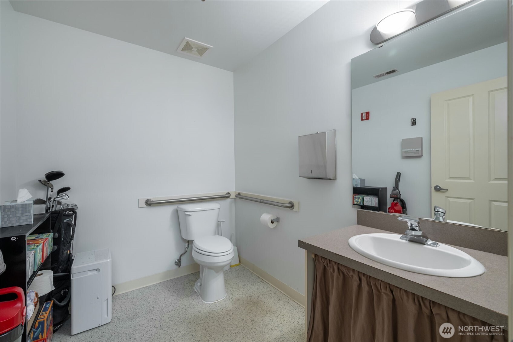 9222 Roosevelt Way NE Seattle WA 98115