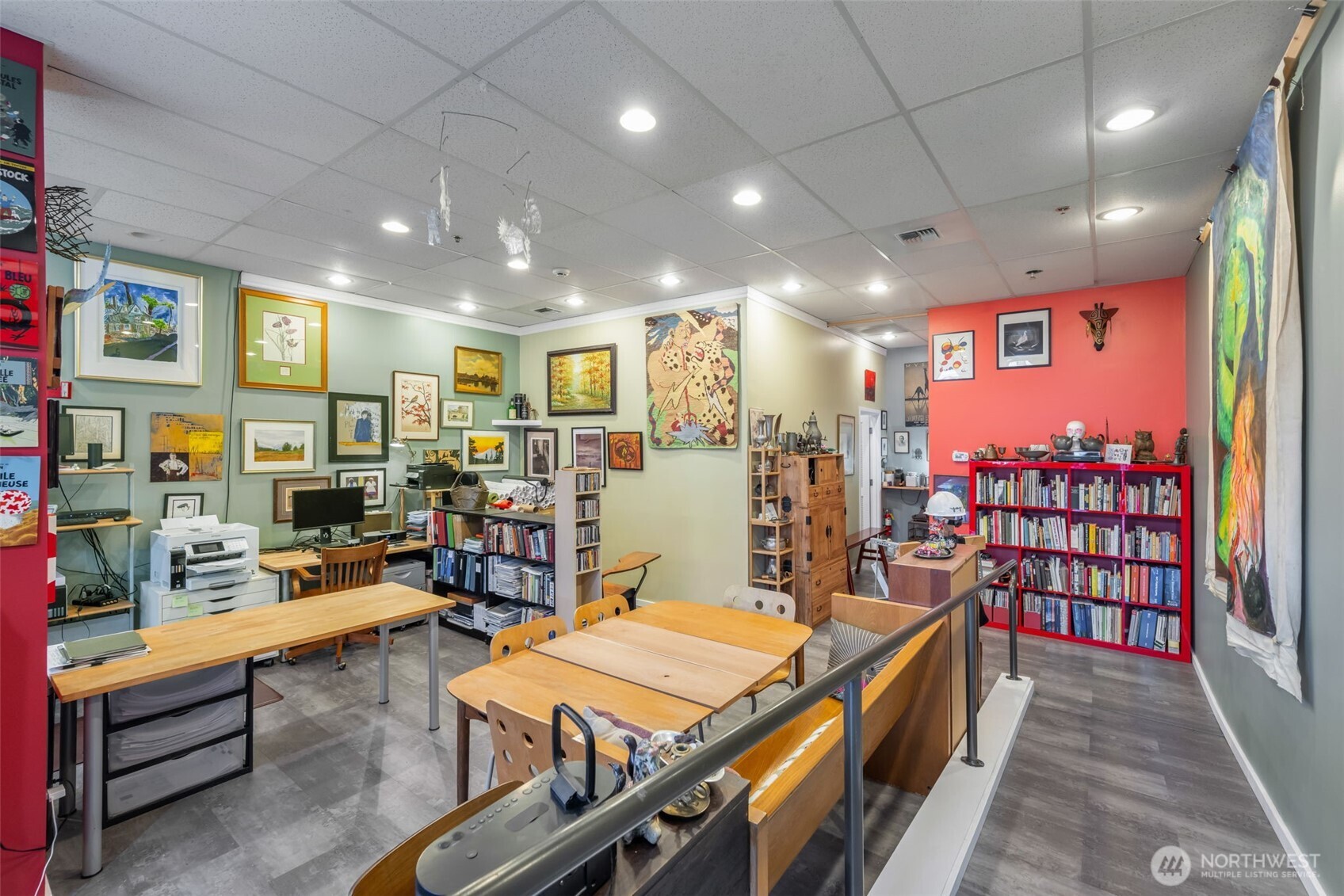 9222 Roosevelt Way NE Seattle WA 98115