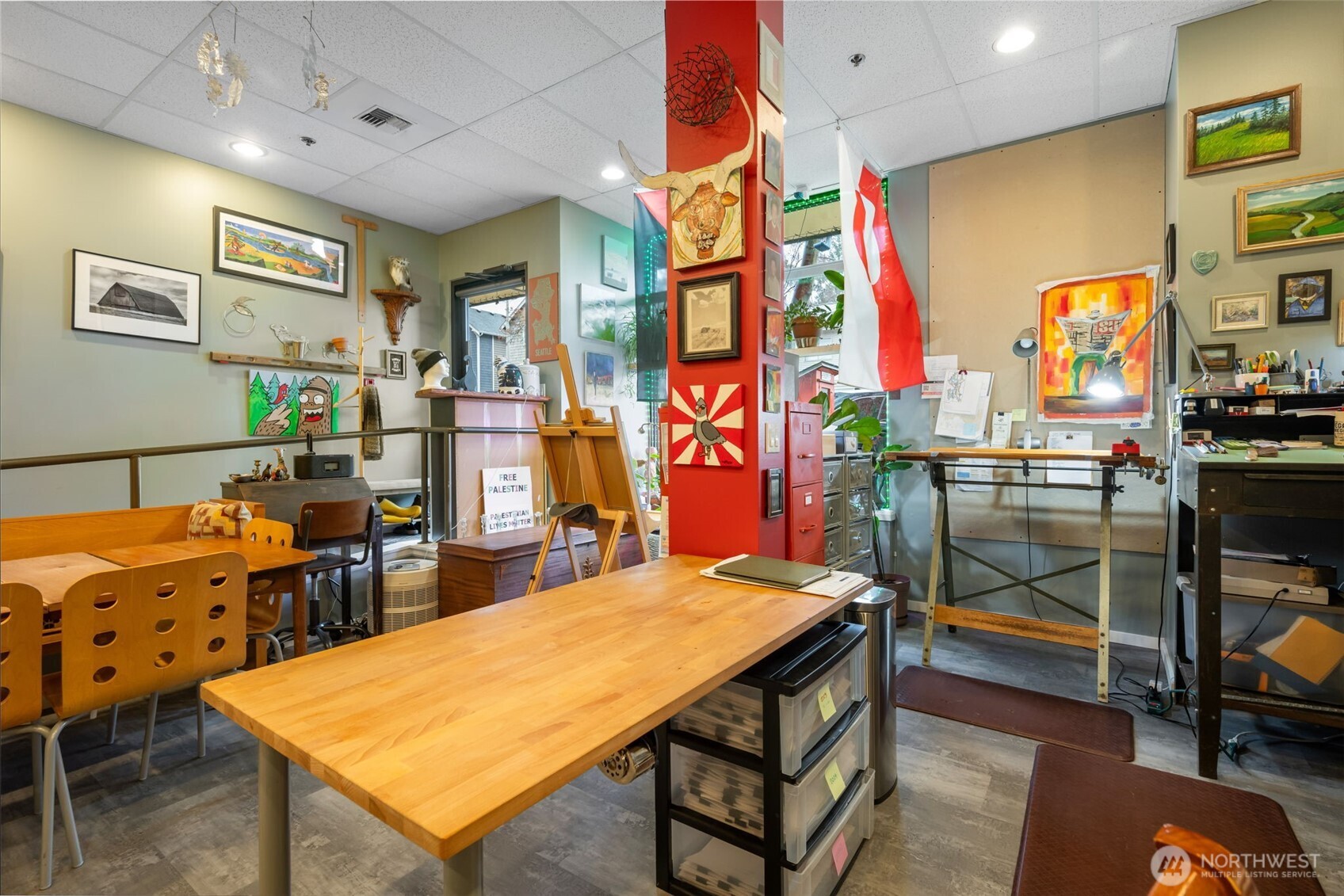 9222 Roosevelt Way NE Seattle WA 98115