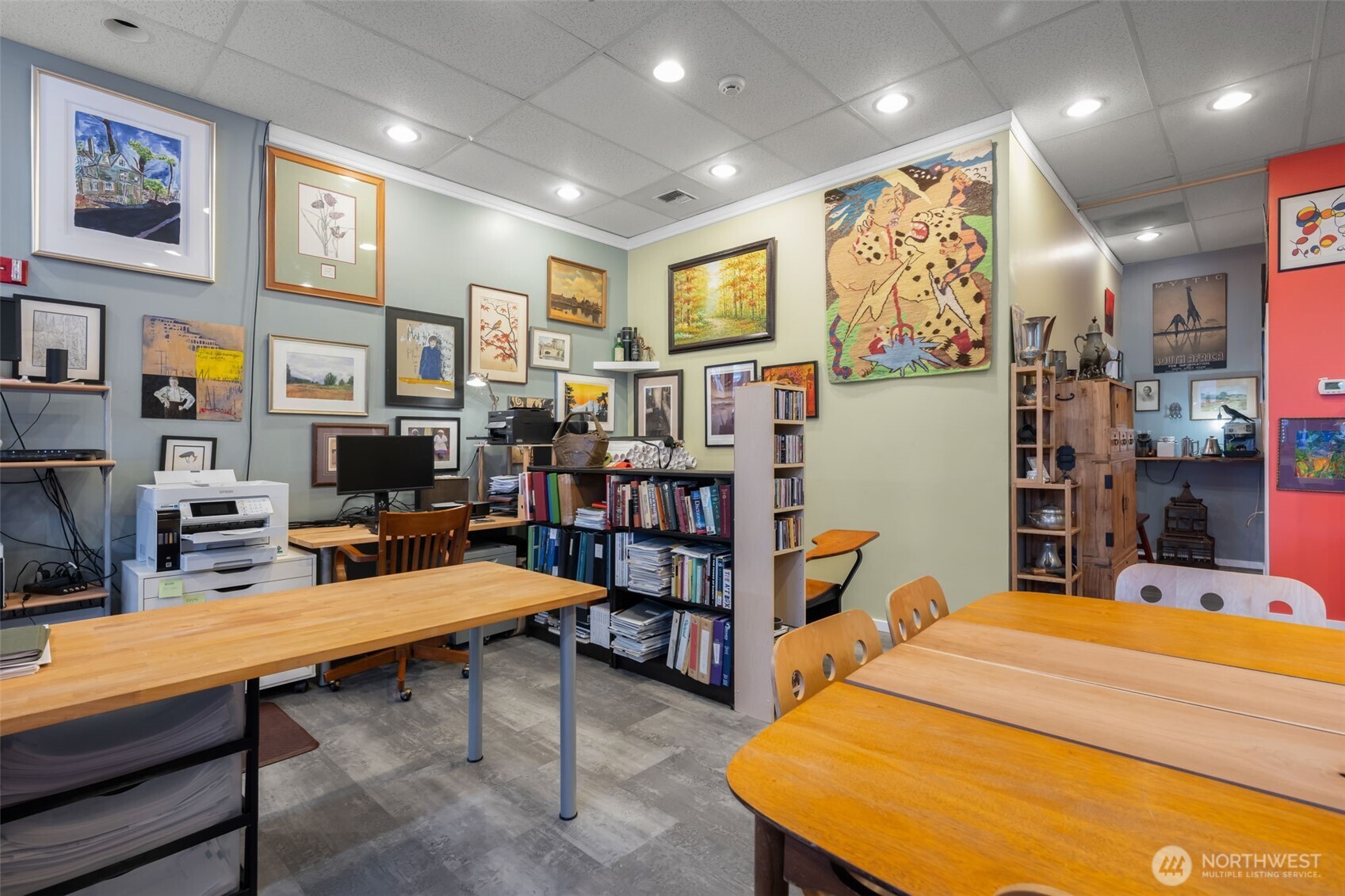 9222 Roosevelt Way NE Seattle WA 98115