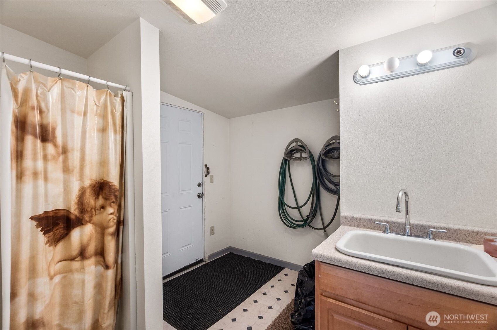 202 NE 1st Street Winlock WA 98596