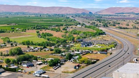 370 NW Manor Road Wapato WA 98948