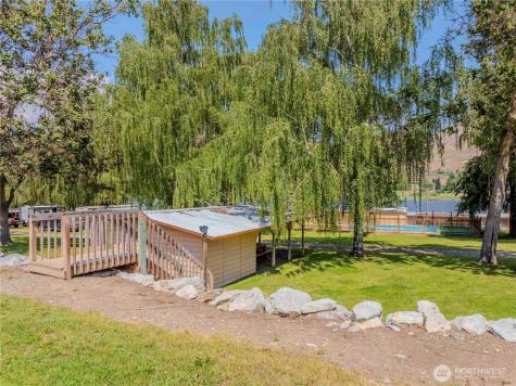 10 Mccammon Road Tonasket WA 98855