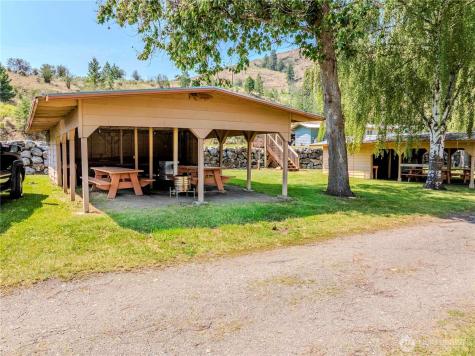 10 Mccammon Road Tonasket WA 98855