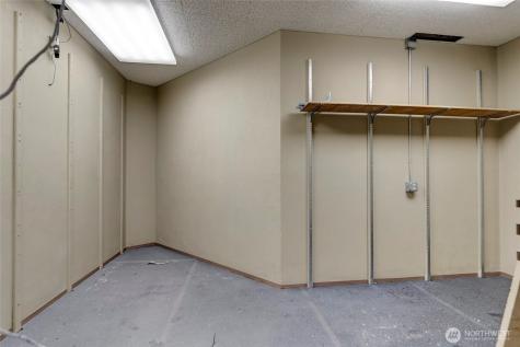 275 SE Pioneer Way Oak Harbor WA 98277