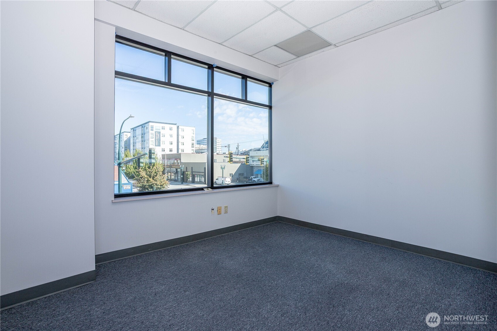 1316 Wall Street Everett WA 98201