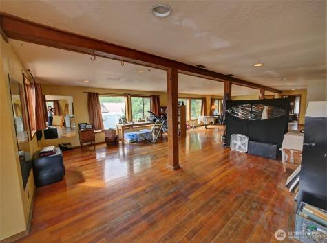 201 Glover Street S Twisp WA 98856