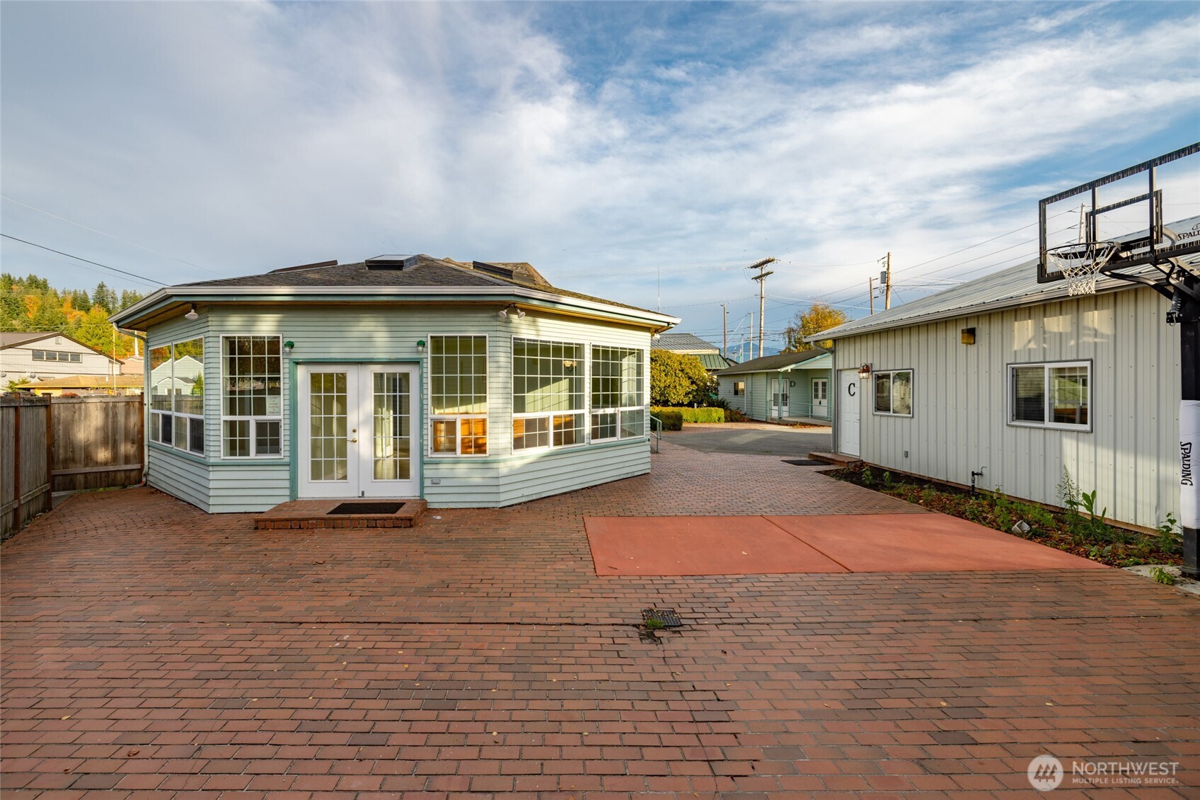 225 N Walnut Street Burlington WA 98233