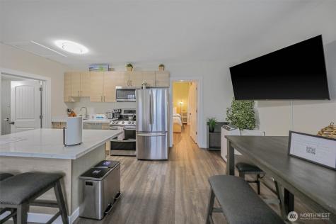 621 Houser Way S Renton WA 98057
