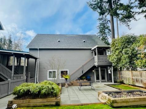 250 Madrona Way NE Bainbridge Island WA 98110