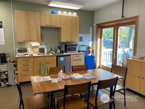 250 Madrona Way NE Bainbridge Island WA 98110