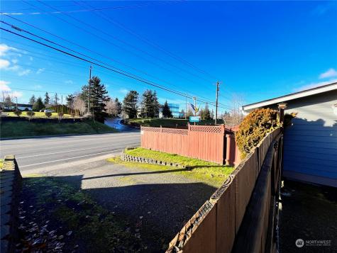 11401 Airport Road Everett WA 98204