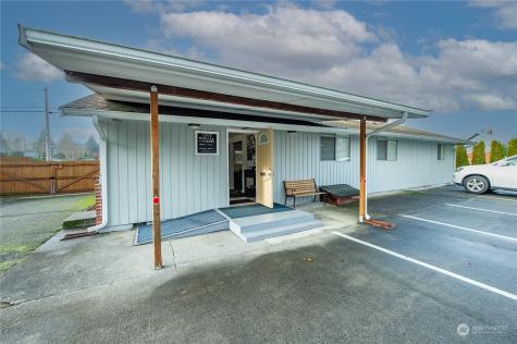 11401 Airport Road Everett WA 98204