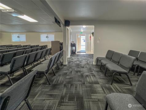 11401 Airport Road Everett WA 98204