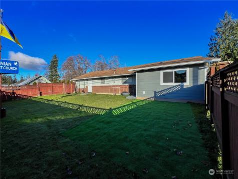 11401 Airport Road Everett WA 98204