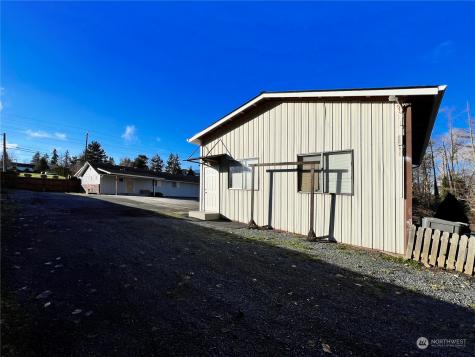 11401 Airport Road Everett WA 98204