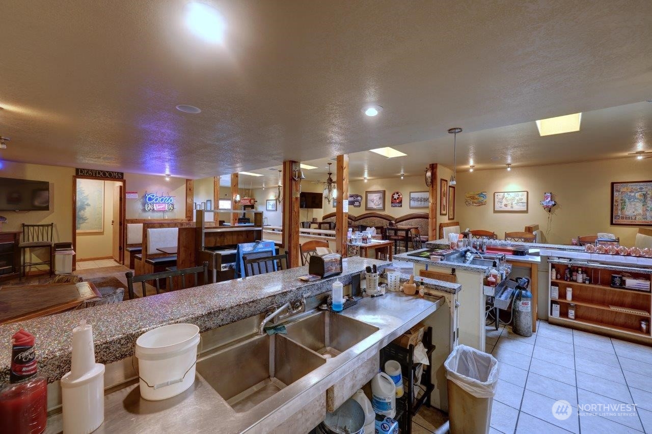 1917 Pacific Avenue S Long Beach WA 98631