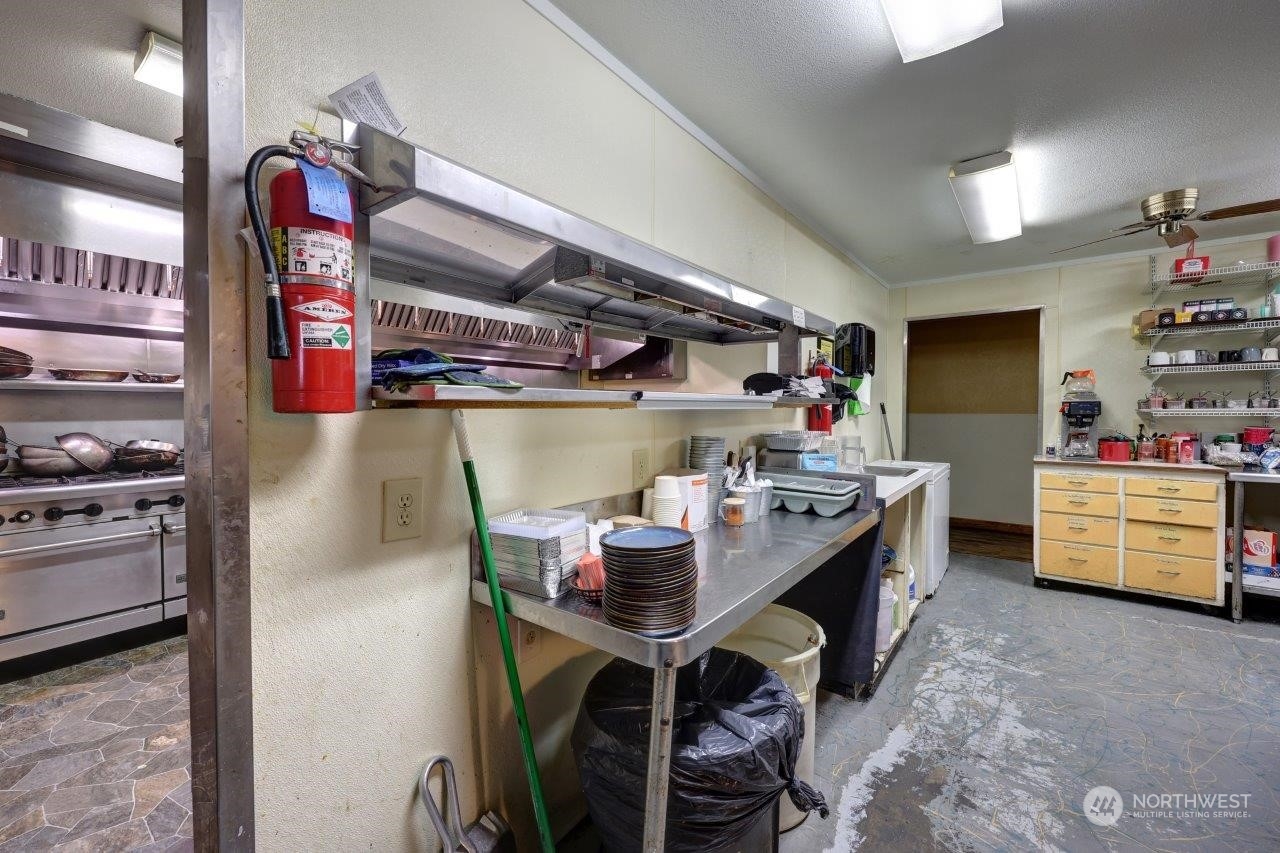 1917 Pacific Avenue S Long Beach WA 98631
