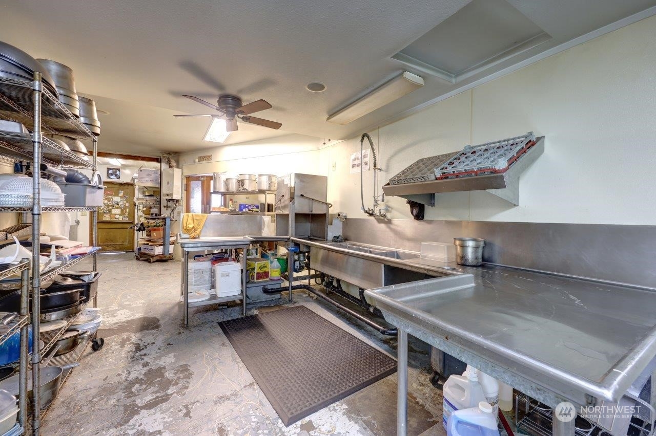 1917 Pacific Avenue S Long Beach WA 98631
