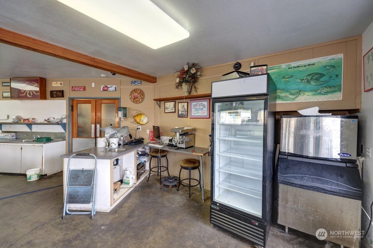1917 Pacific Avenue S Long Beach WA 98631
