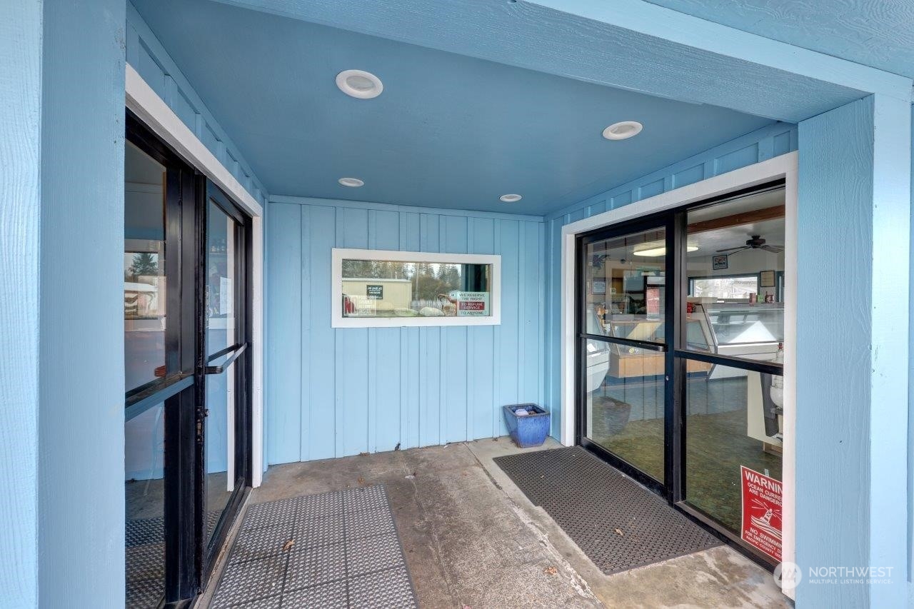 1917 Pacific Avenue S Long Beach WA 98631