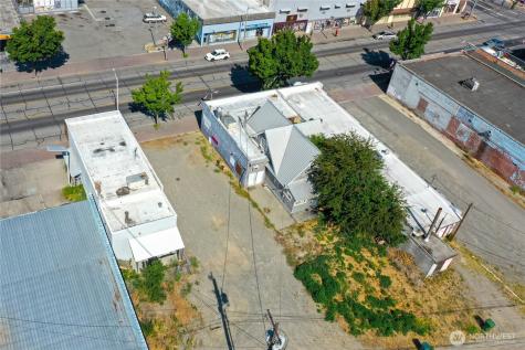 19 Main Street S Omak WA 98841