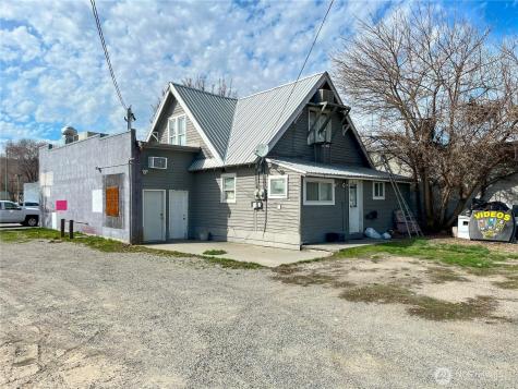 19 Main Street S Omak WA 98841