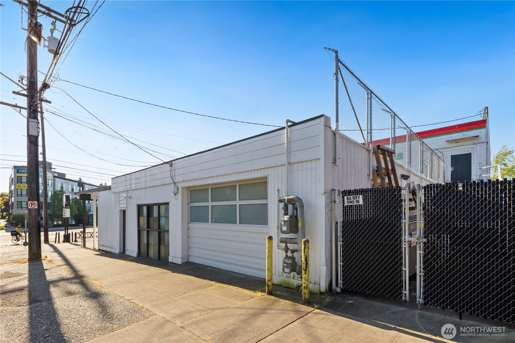 8211 Aurora Avenue N Seattle WA 98103