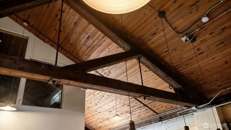 8211 Aurora Avenue N Seattle WA 98103