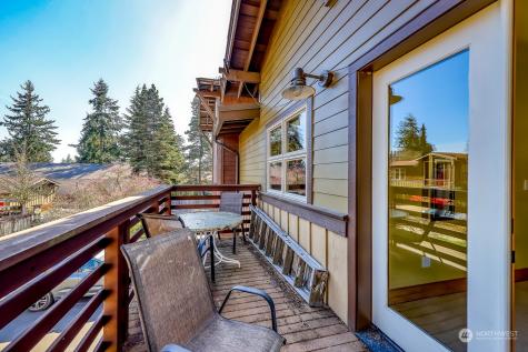840 Madison Avenue N Bainbridge Island WA 98110