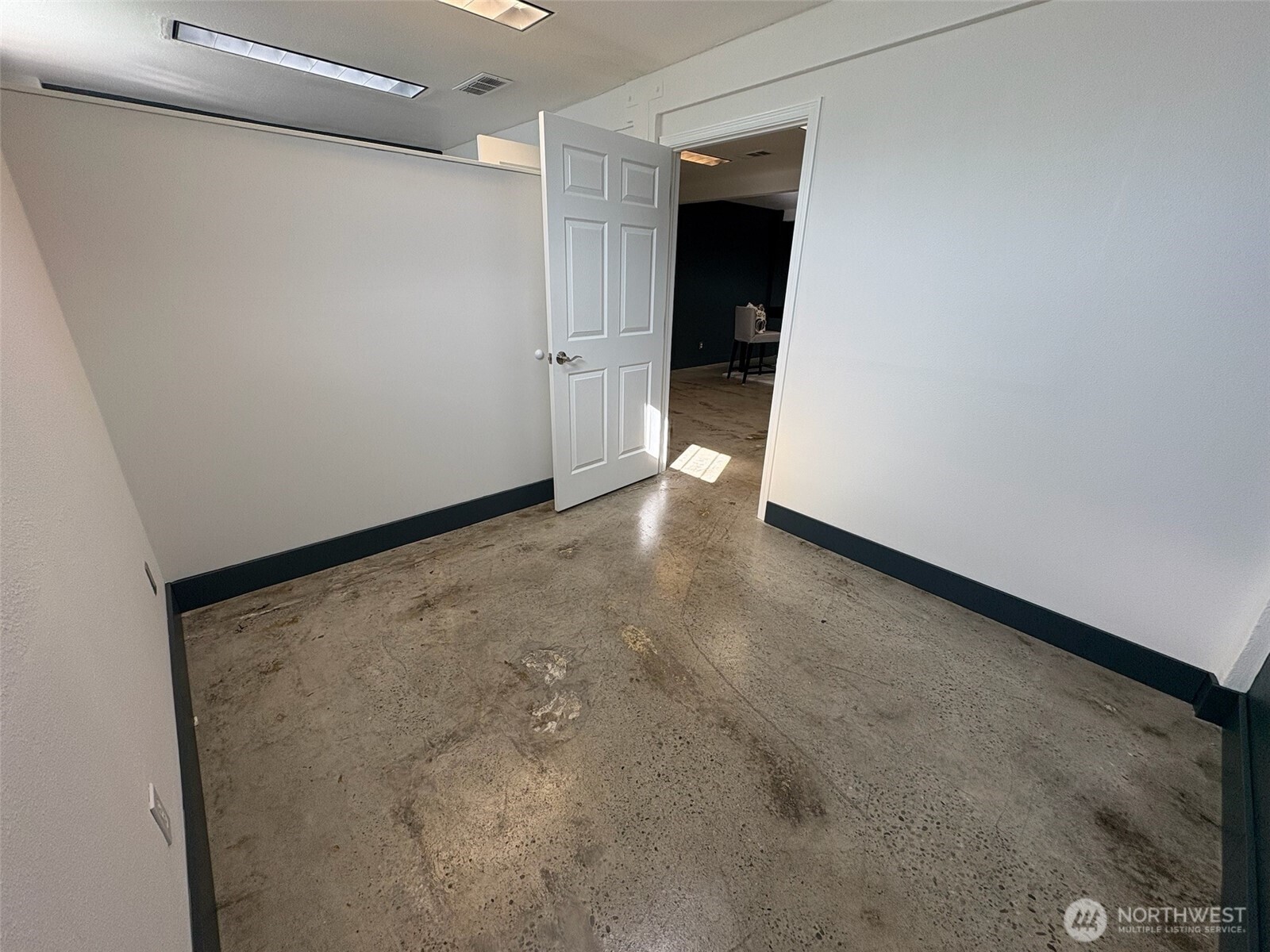 23931 Highway 99 Edmonds WA 98026