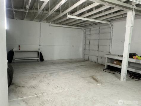 11022 Valley Avenue E Puyallup WA 98372