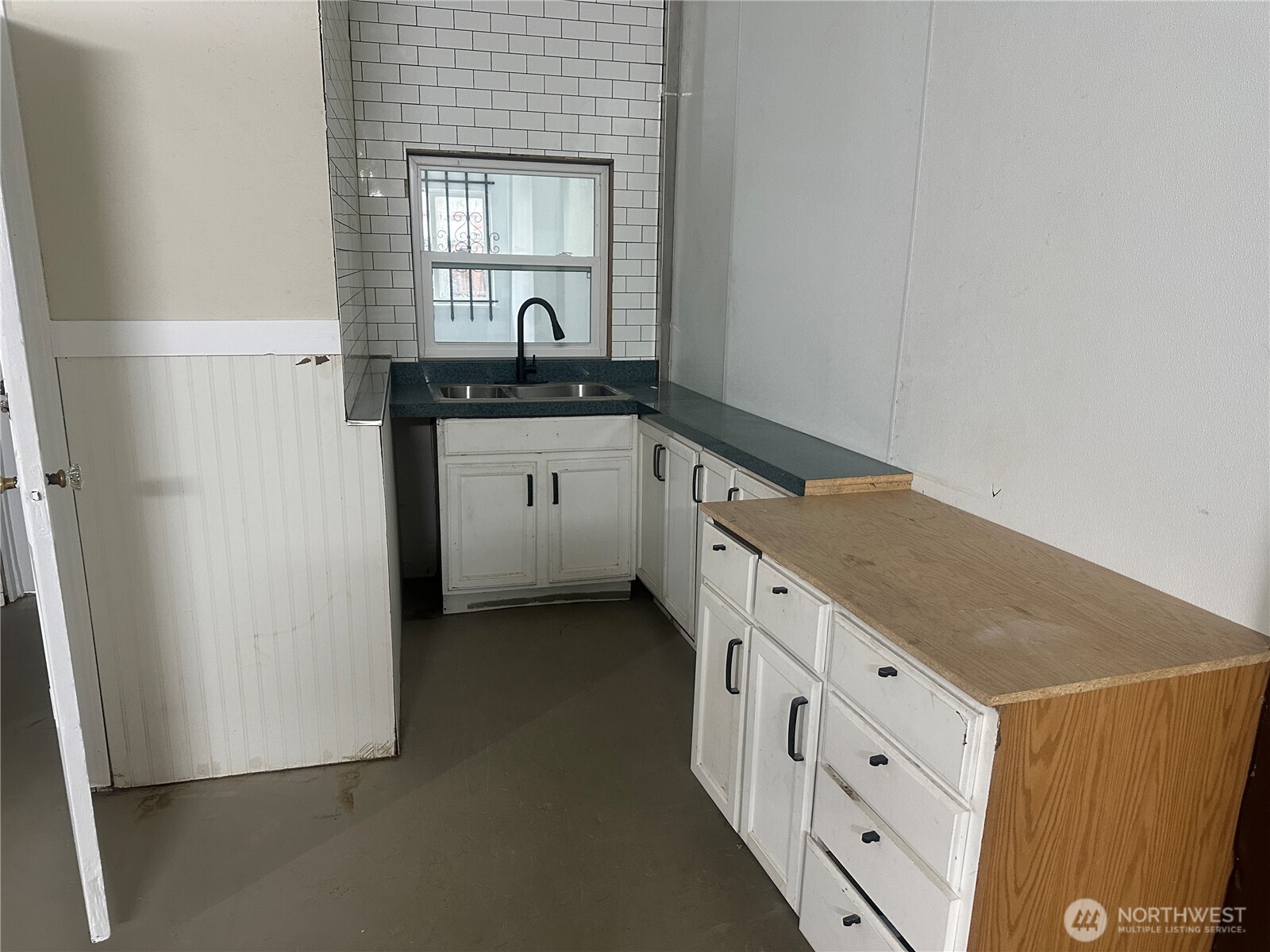11022 Valley Avenue E Puyallup WA 98372